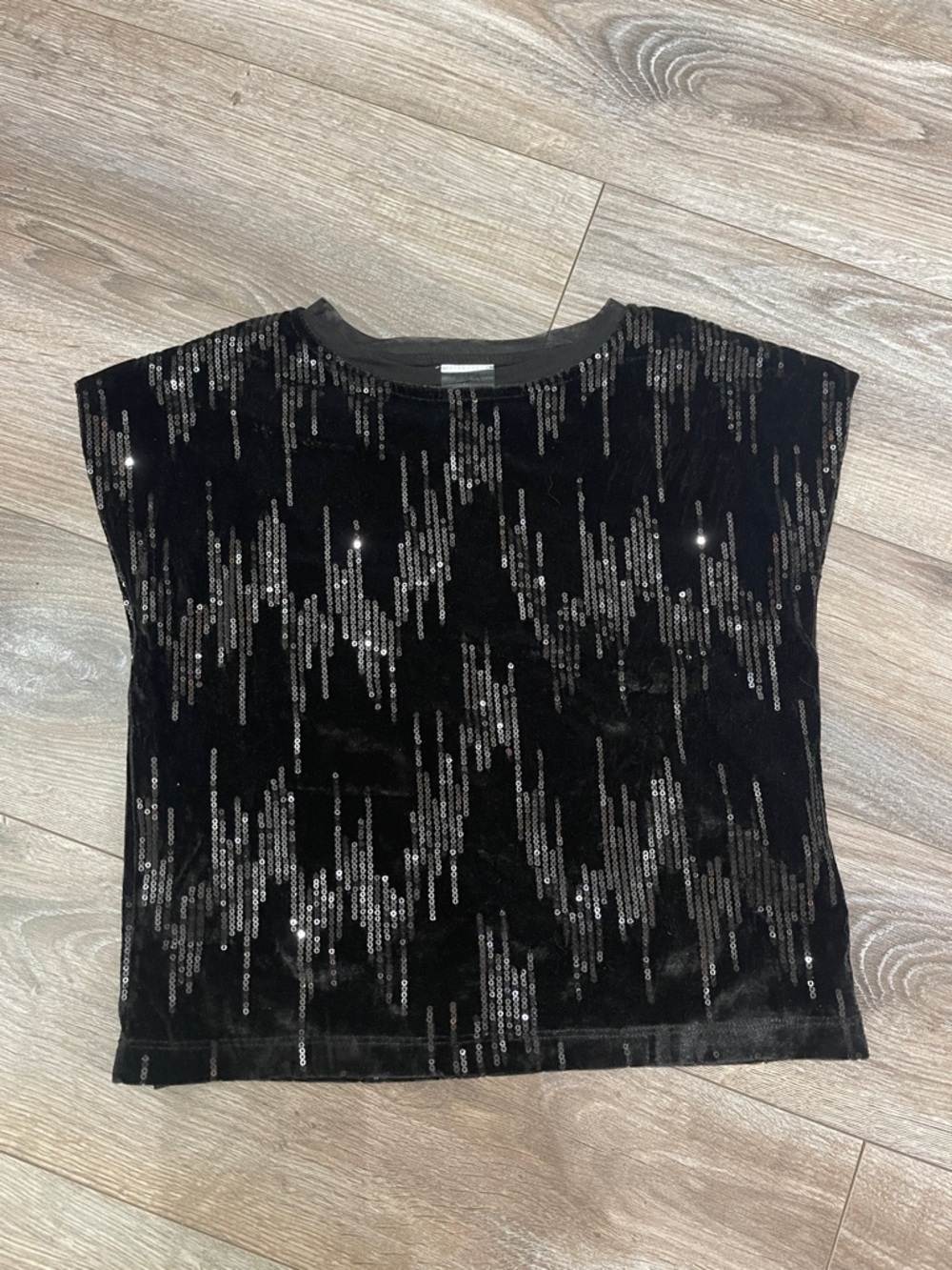 $10 w/ min $20 spend Zara Girls 9-10 Sequin Velvet Party Top